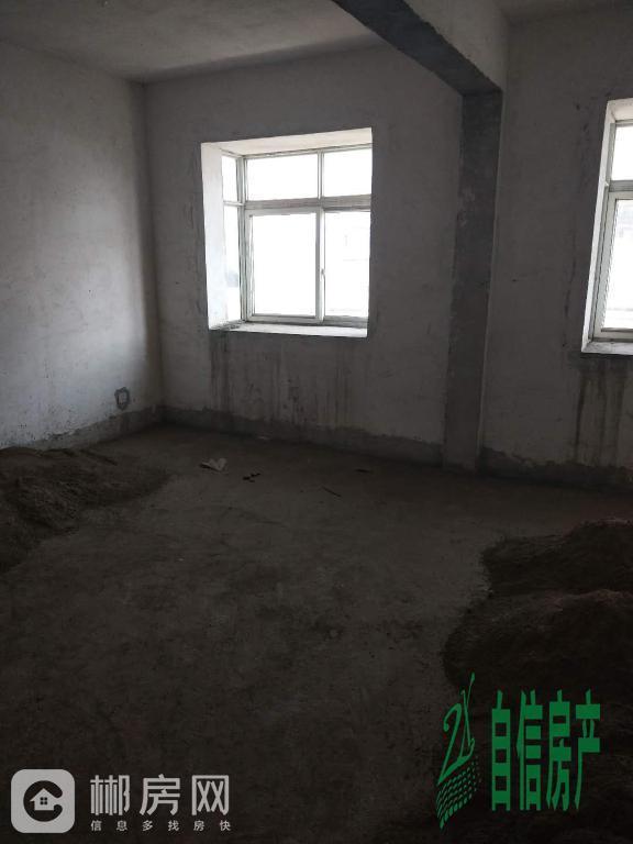 郴州惠泽园毛坯3房出售,证件齐全,满两年,秒杀