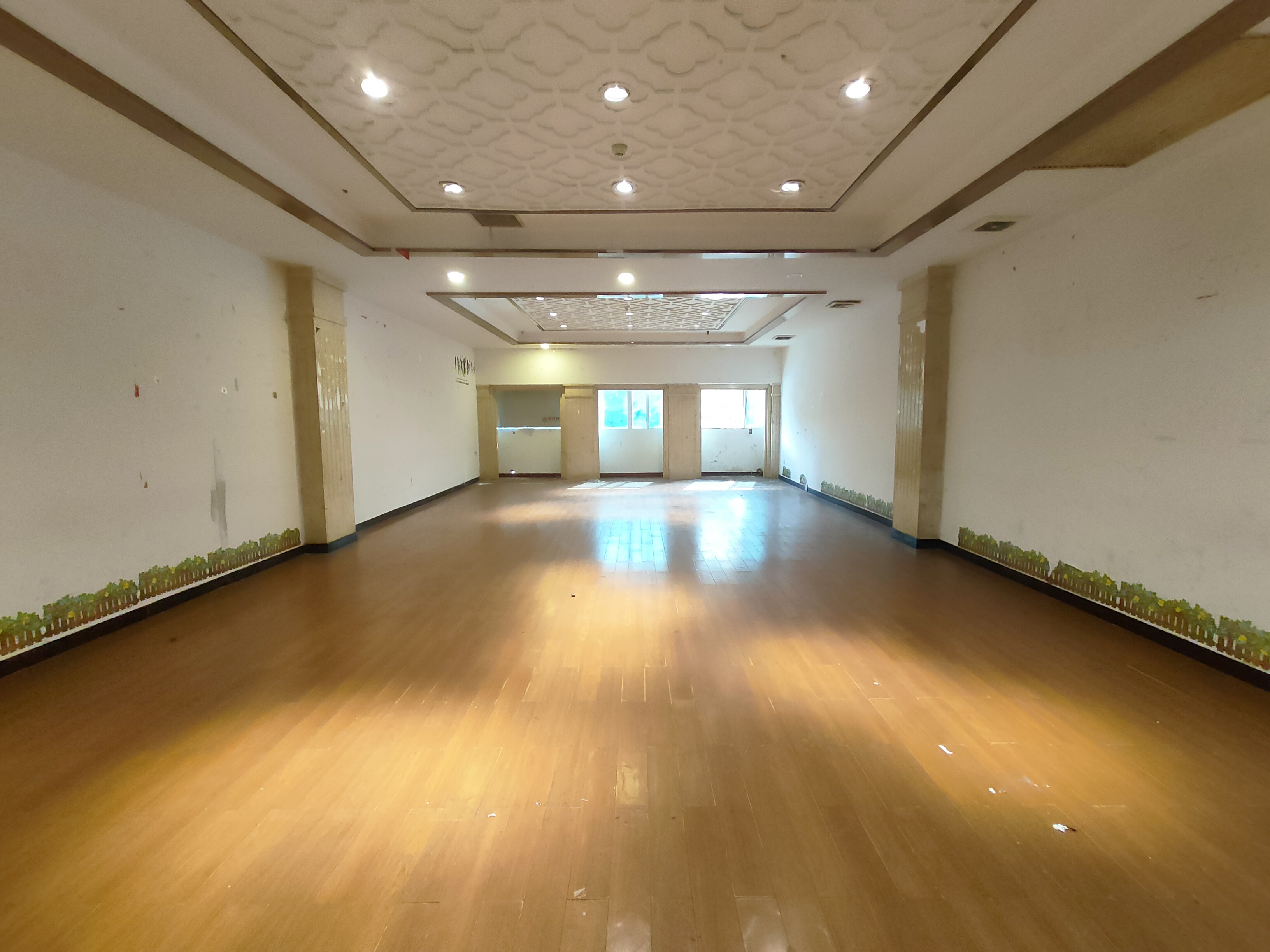 房间7.1.jpg