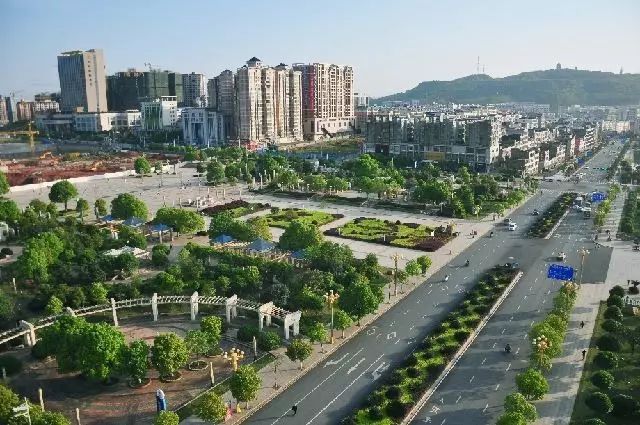 郴州最大的县，发展出路在哪里？划市不成功就划区