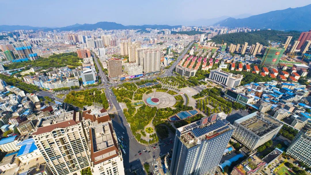 央è¡4天3次ç¹åæ¿å°äº§ 楼å¸ä¸åå¹´çèµ°åå·²ç¶ææ¾ å¤®è¡4天3次ç¹åæ¿å°äº§ 楼å¸ä¸åå¹´çèµ°åå·²ç¶ææ¾