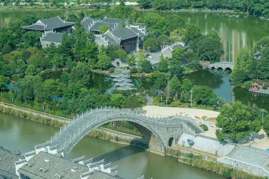微信图片_2025-10-16_141344_005.jpg