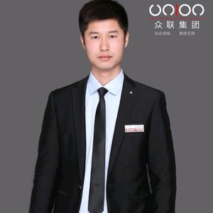 外向，上班總想坐老板的位置。