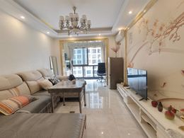 五嶺廣場新貴華城三期 九中 可以2房   樓層   即住